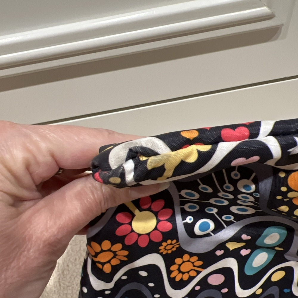 LeSportsac Kasey Moonflower Pattern Crossbody Bag Black‎ Floral Polyester Artsy - Picture 5 of 11
